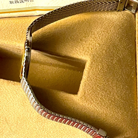 Credor  18k bezel Seiko unisex watch - Picture 3 of 9